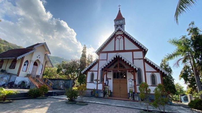 Wisata Religi di Flores: Menjelajah Gereja Tua Sikka di Lela, Sikka, Nusa Tenggara Timur