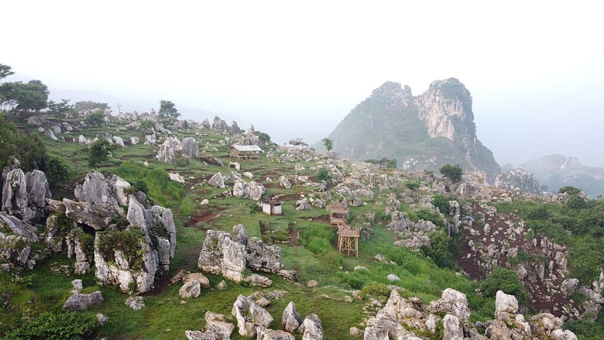 Gua Pawon, satu tempat wisata bersejarah di Jawa Barat