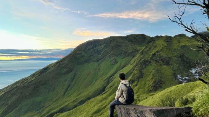 Potret jalur pendakian Gunung Merbabu via Thekelan.