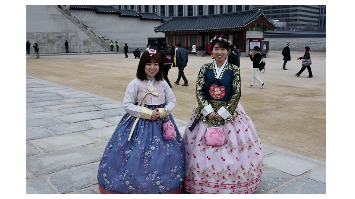 Gyeongbokgung Palace & Hanbok Experience