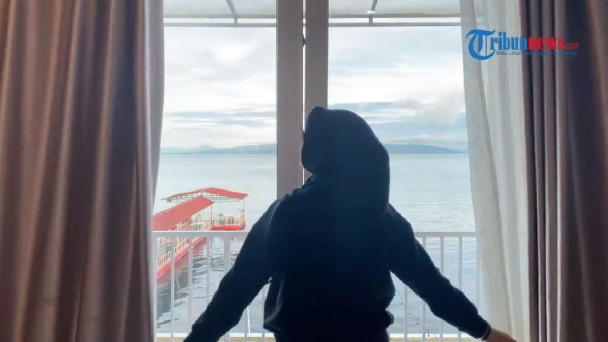 Hotel Balige Beach, hotel di Kabupaten Toba, Sumatra Utara dengan pemandangan Danau Toba.