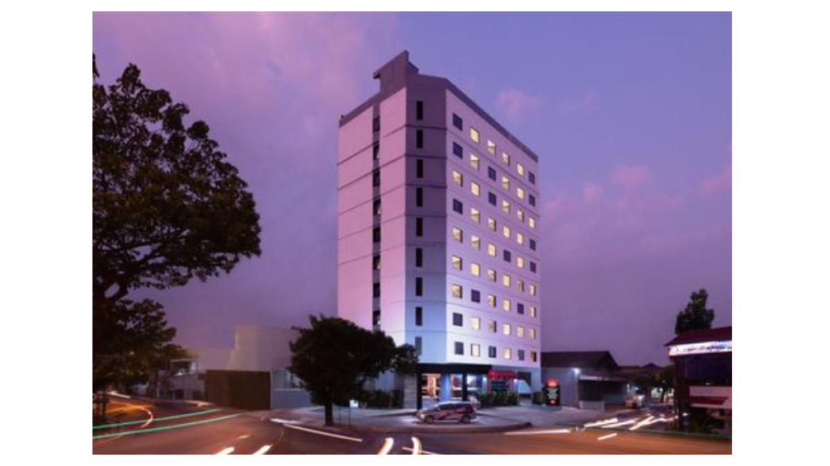 Hotel Neo Gading Solo