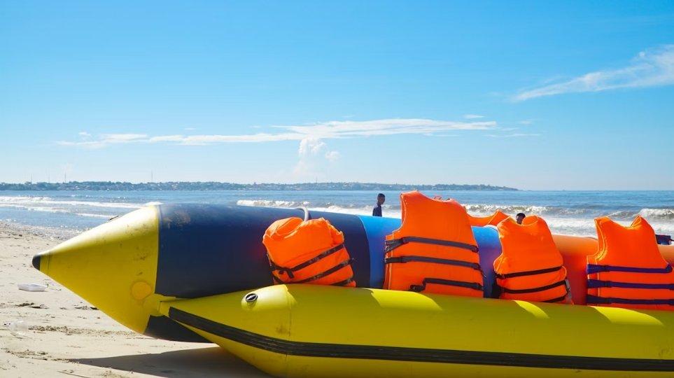 Ilustrasi banana boat.