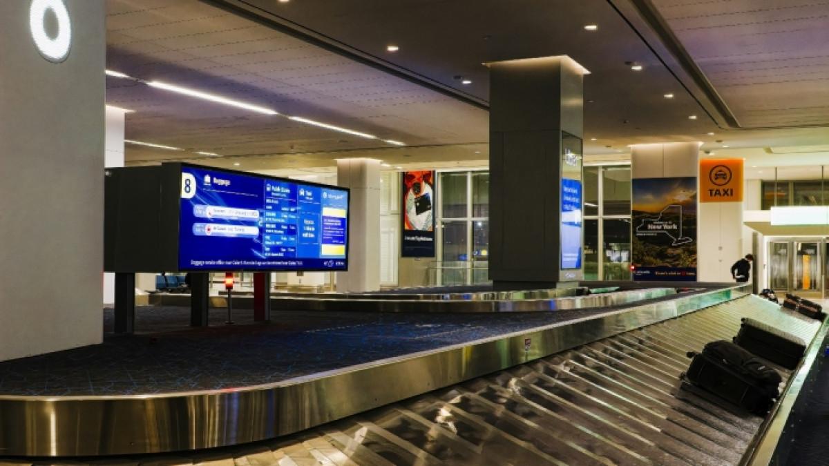 Aturan Bandara yang Jarang Diketahui Turis, Bisa Bikin Laptop dan HP Disita