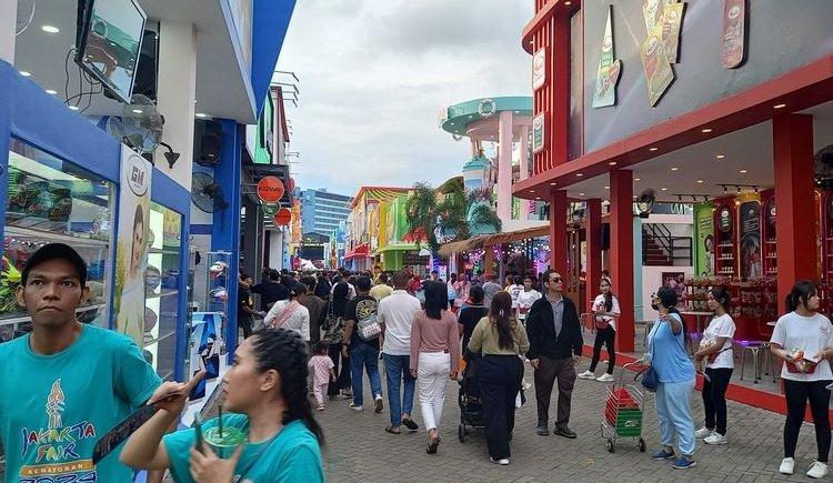 Naik KRL ke Jakarta Fair 2024 di JIExpo Kemayoran, Begini Rutenya