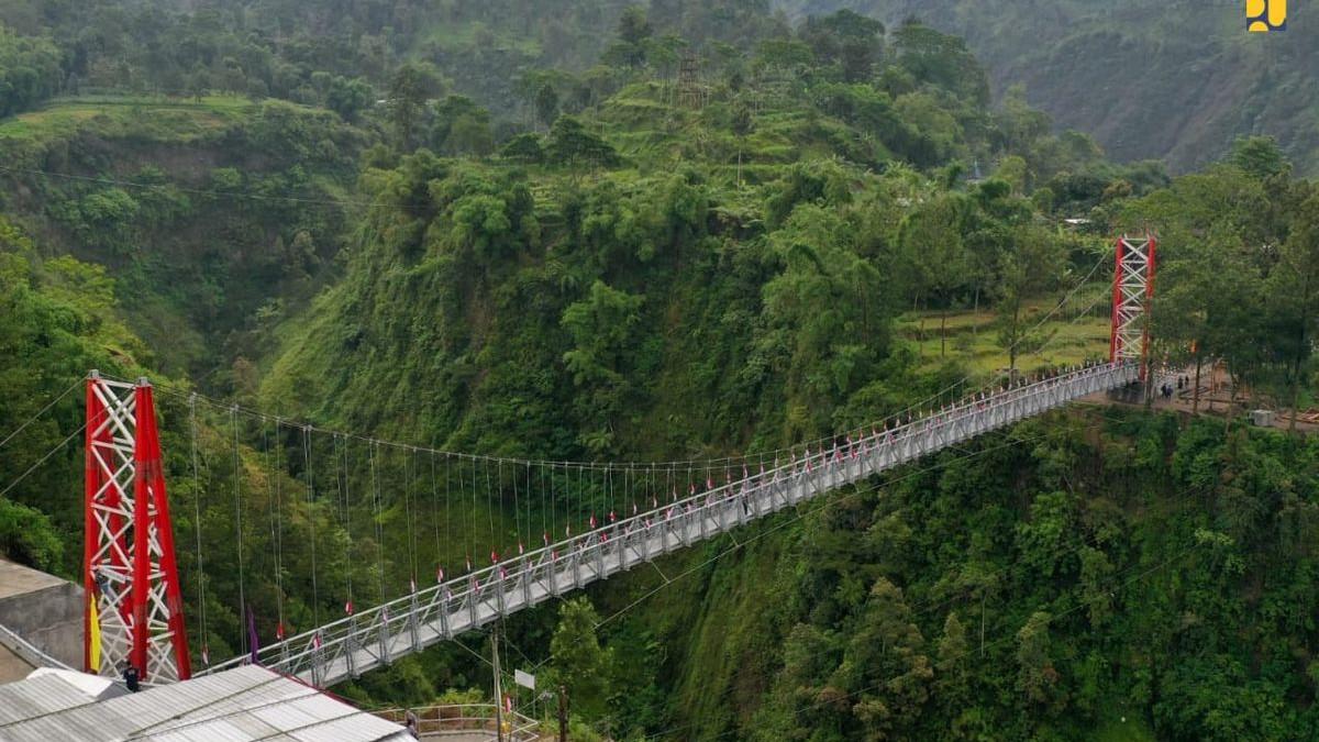 Jembatan Girpasang, Kemalang, Klaten, Jawa Tengah.