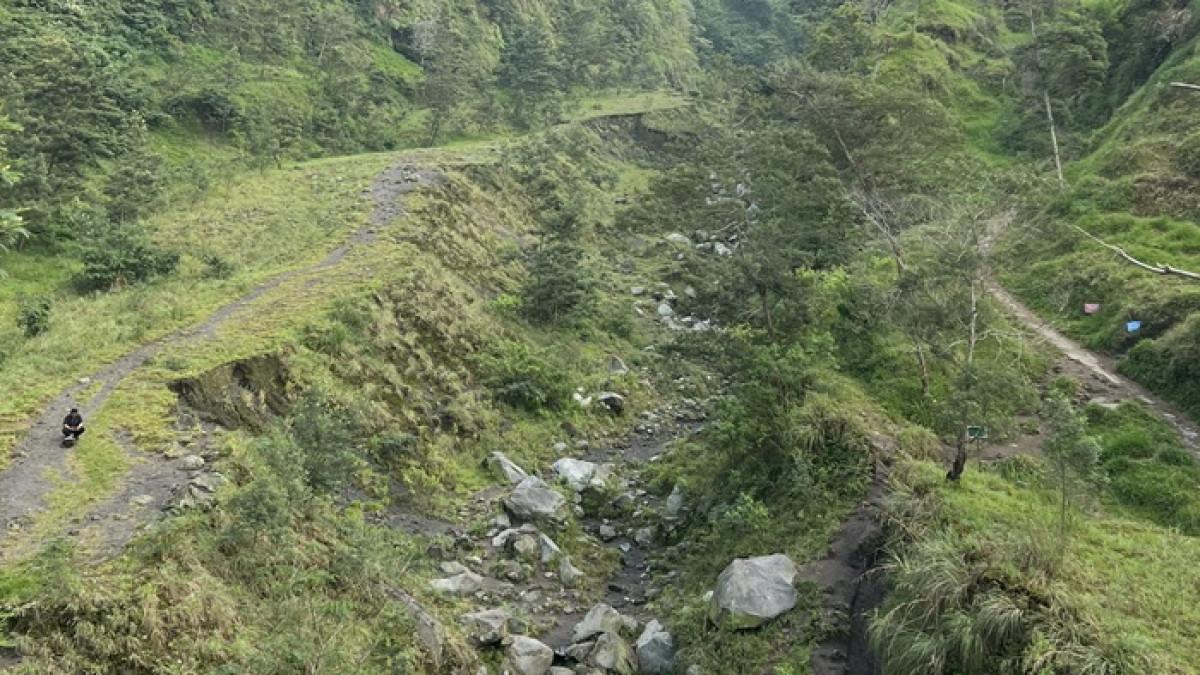 WISATA KLATEN - Pemandangan menawan di jalur trekking Kalitalang, Klaten, Jawa Tengah, Kamis (25/9/2025). Traveler yang ingin trekking ke Kalitalang, cek itinerary berikut.