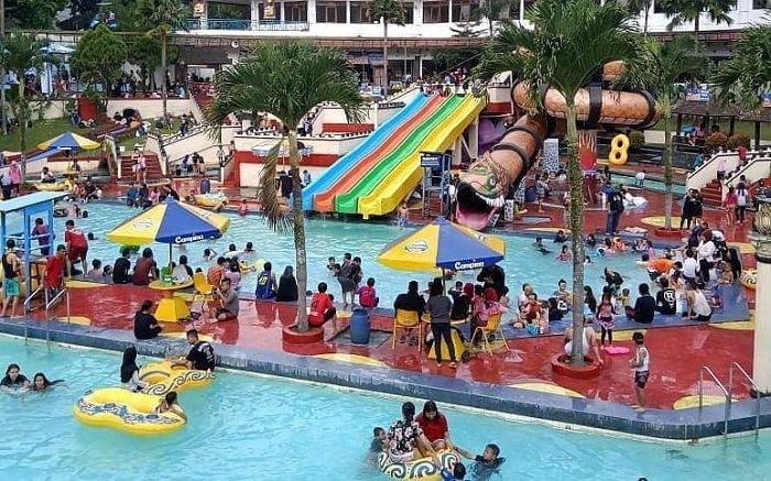 Karang Setra Waterland, rekomendasi tempat wisata di Bandung yang menarik untuk dikunjungi.