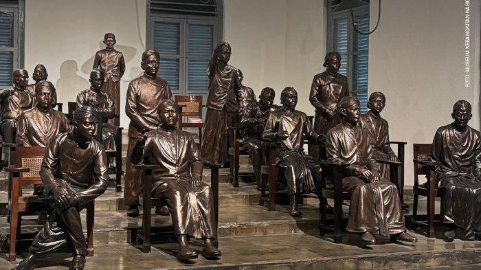 Karya seni patung di Museum Kebangkitan Nasional, Jakarta.