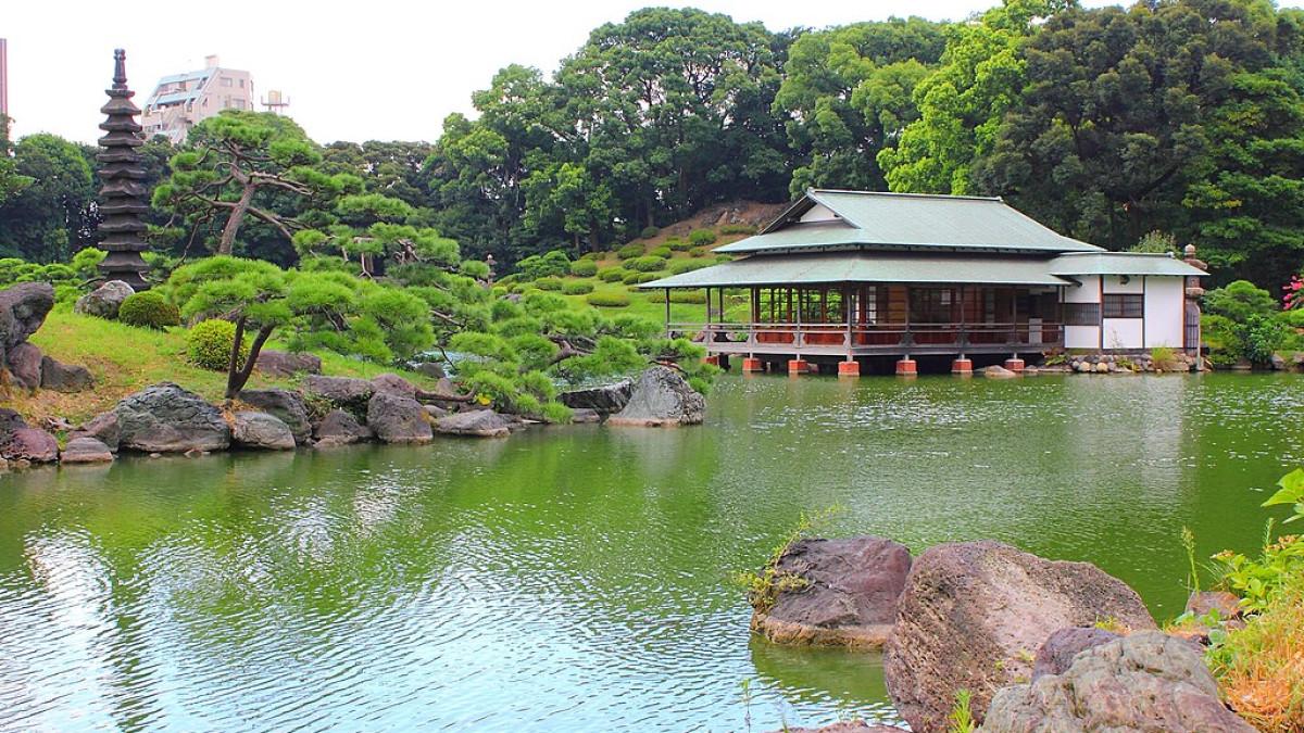 Kiyosumi Gardens, satu tempat wisata hits di Kiyosumi Shirakawa, Tokyo, Jepang