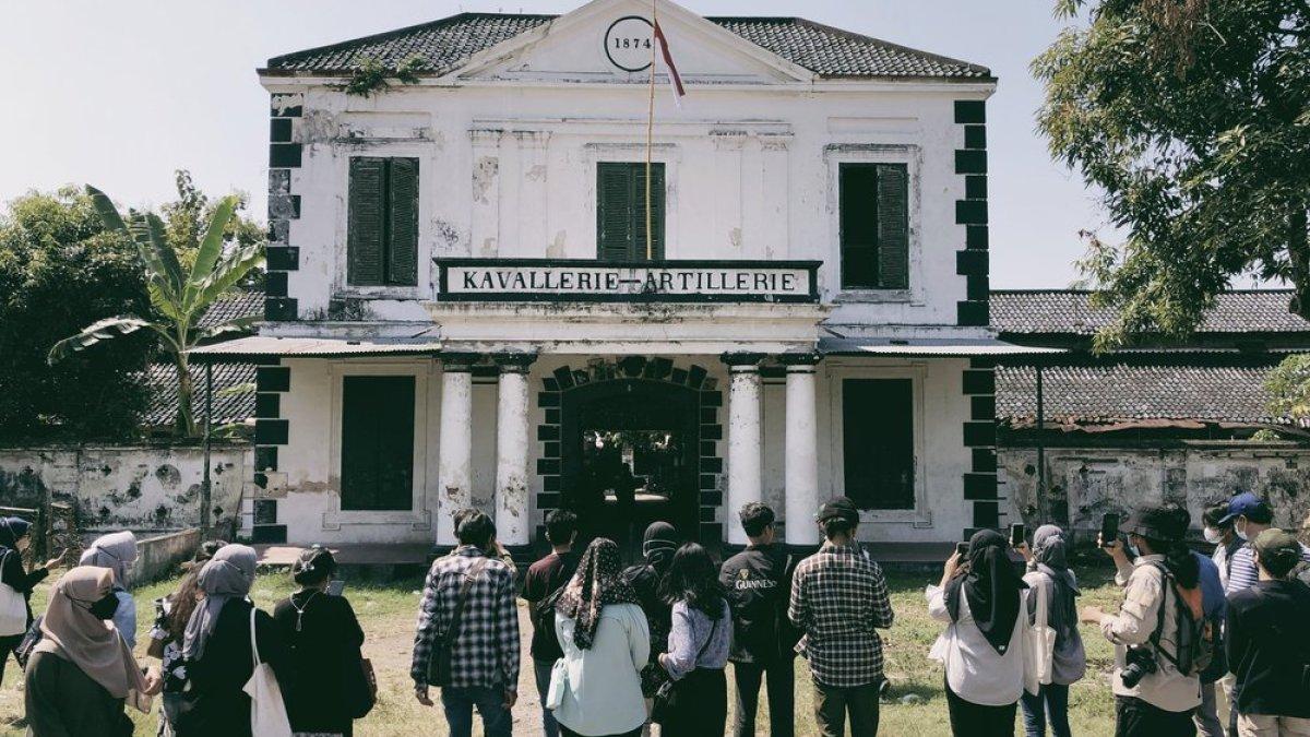 Belajar Sejarah Sambil Wisata Bareng Soerakarta Walking Tour saat Proses Magang MBKM di TribunTravel