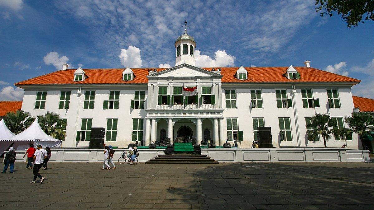 MUSEUM SEJARAH JAKARTA - Suasana di Musem Sejarah Jakarta, Kawasan Kota Tua, Jakarta Barat