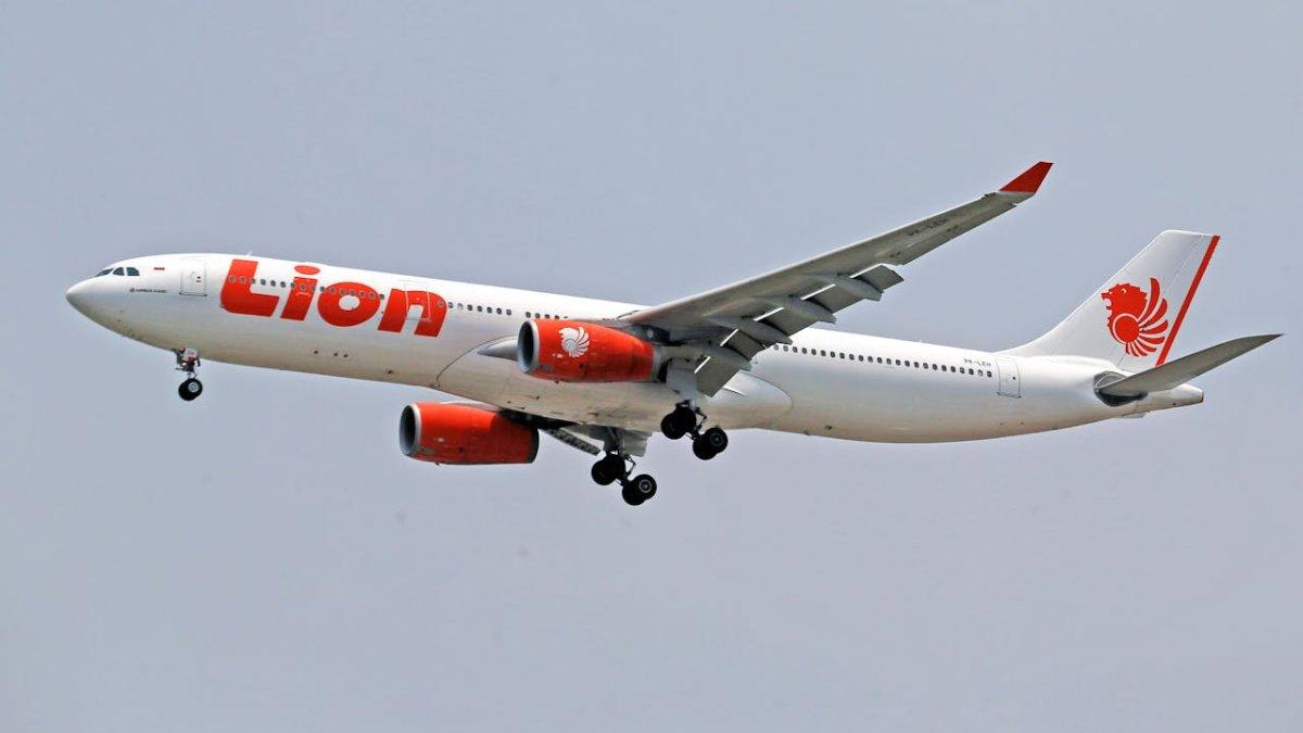 Pesawat Lion Air rute Jakarta-Lombok