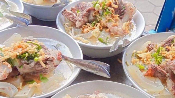 7 Tempat Makan Siang Enak di Bandung yang Legendaris dan Eksis 30 Tahun Lebih