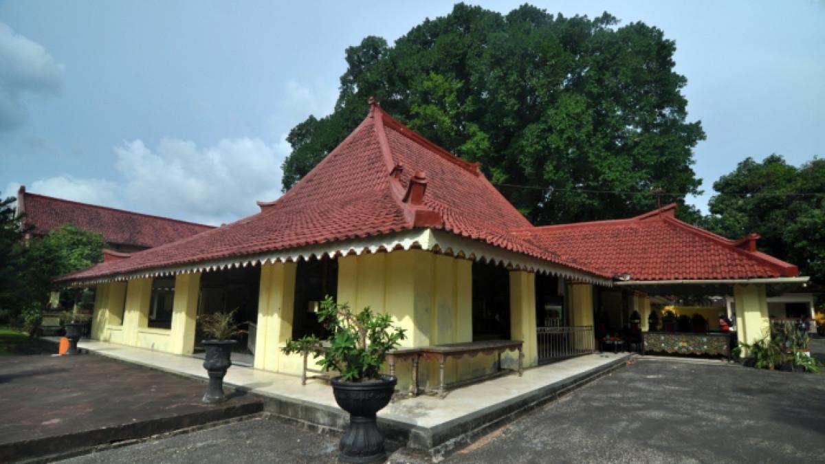 Museum Keraton Sumenep, tempat wisata edukatif di Jawa Timur.