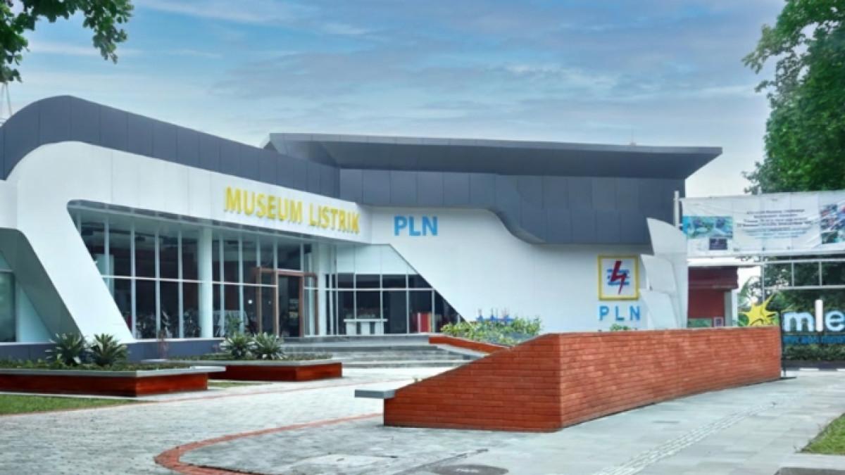 Museum Listrik dan Energi Baru, tempat wisata edukatif di Jakarta Timur.