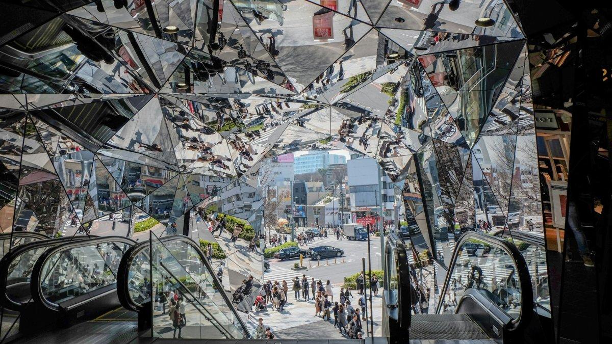 Omotesando, satu pusat belanja terbaik di Tokyo Jepang buat berburu Oleh-oleh.