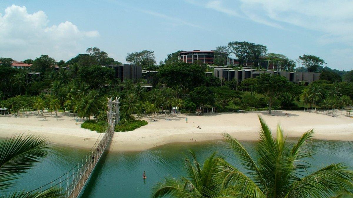 Palawan Beach, satu tempat wisata ramah anak di Singapura yang gratis dikunjungi wisatawan.