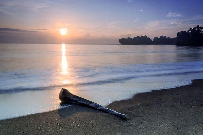 Pantai Batu Karas, Pangandaran, Jawa Barat.
