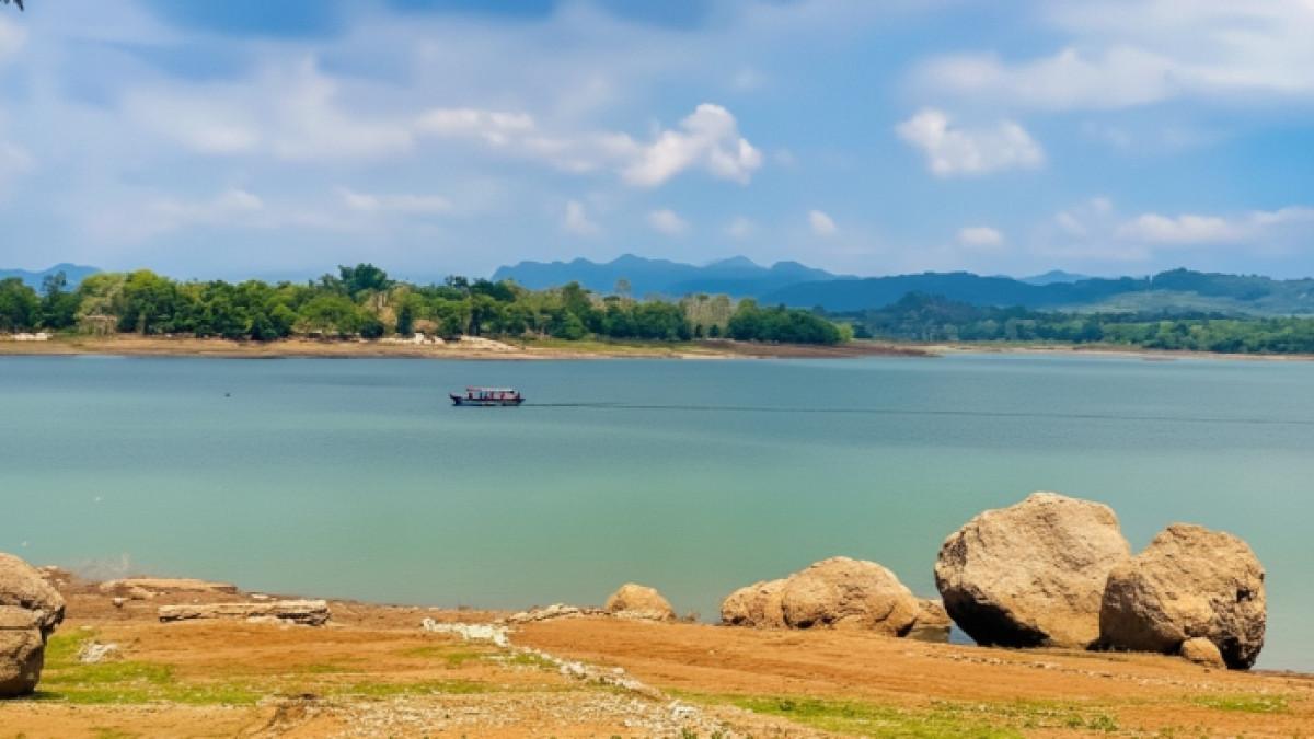 Harga Tiket Masuk Pantai Gading Purba Wonogiri 2026, Cocok untuk Healing