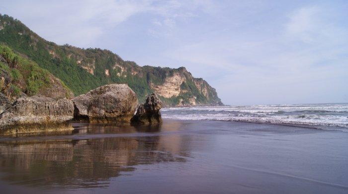 Pantai Parangtritis, tempat wisata alam di Jogja yang wajib dikunjungi saat liburan.