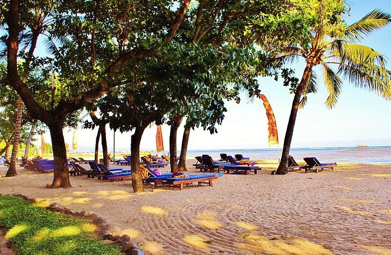 Pantai Sanur. Menikmati sunrise di tepi Pantai Sanur