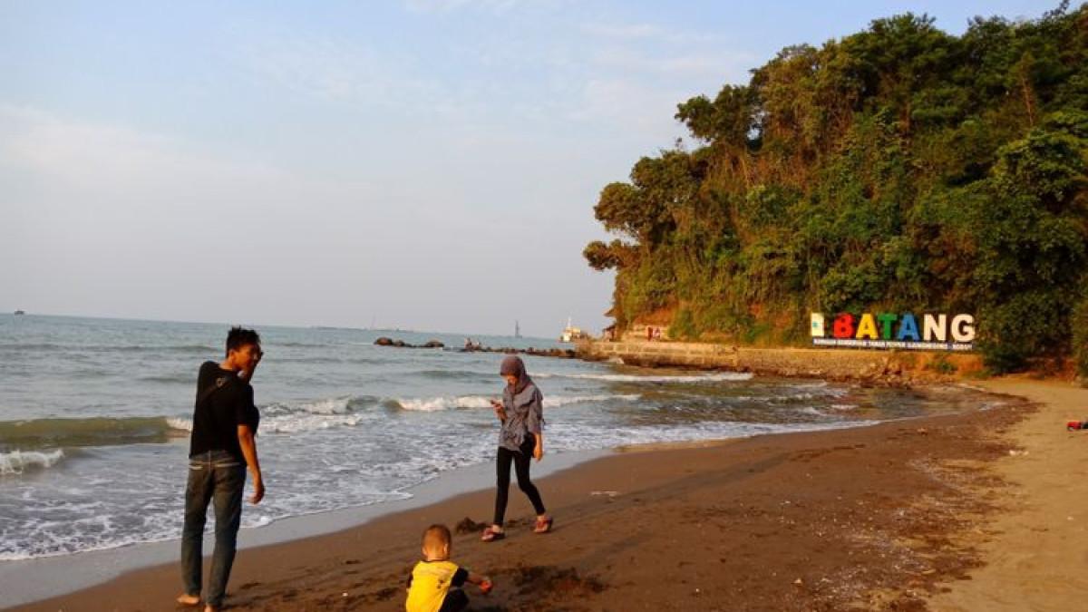 Pantai Ujungnegoro, Kabupaten Batang, Jawa Tengah