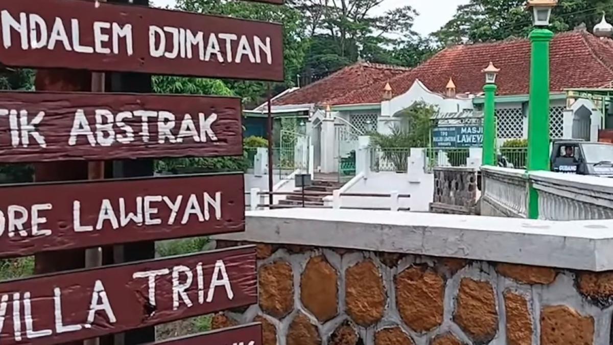 Papan petunjuk di Kampung Batik Laweyan, Solo