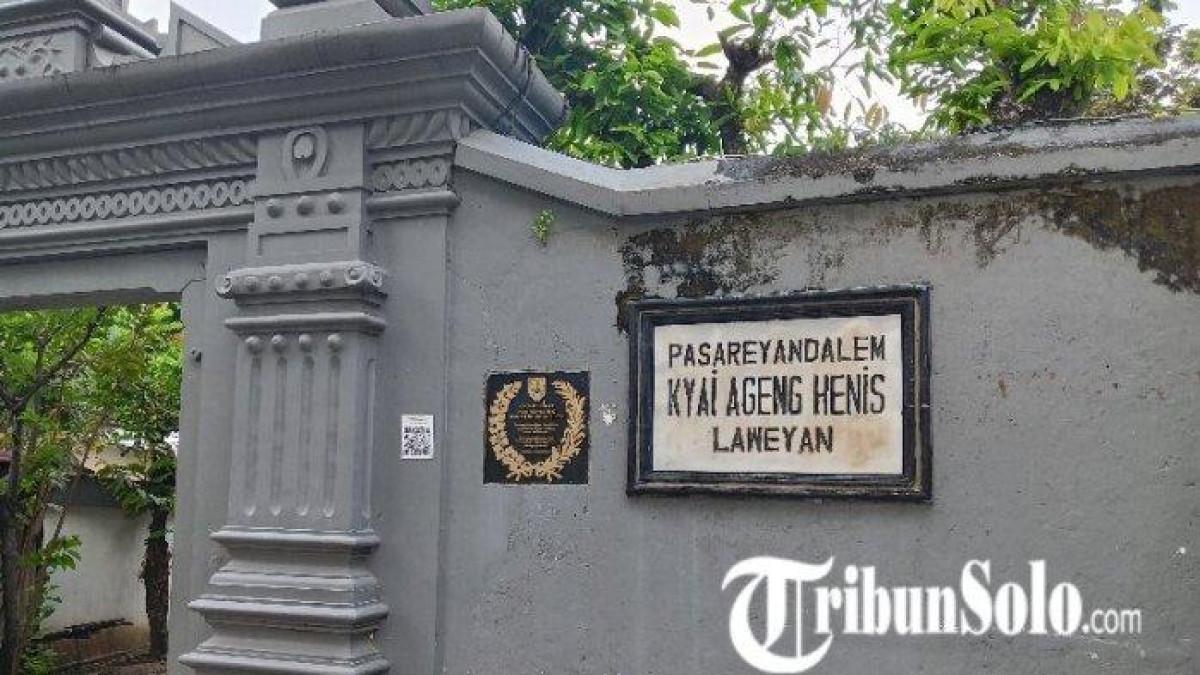 WISATA RELIGI DI SOLO - Pasareyan dalem Kyai Ageng Henis yang berlokasi di jalan Liris Nomor 1, Belukan, Kelurahan Pajang, Kecamatan Laweyan, Kota Solo.
