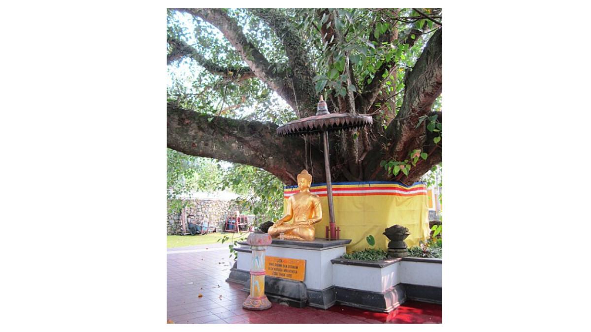 Patung Budha di Pagoda Avalokitesvara, Banyumanik, Semarang, Jawa Tengah.