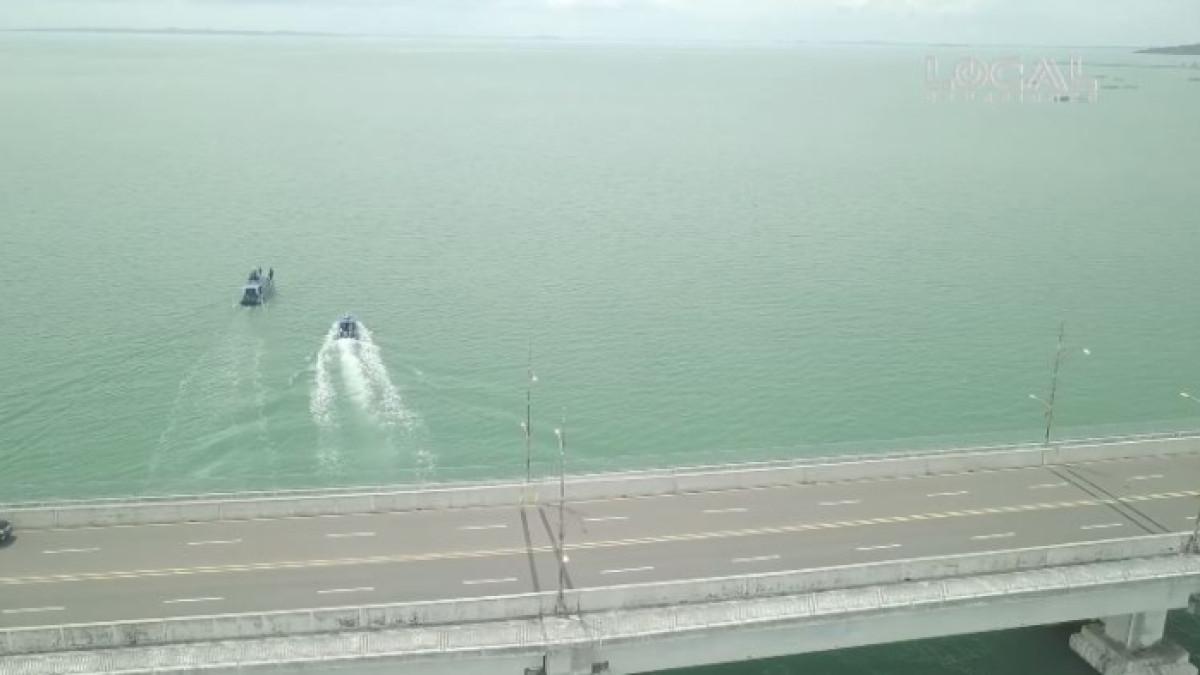 Perahu pompong untuk menyeberang ke Pulau Penyengat Riau.