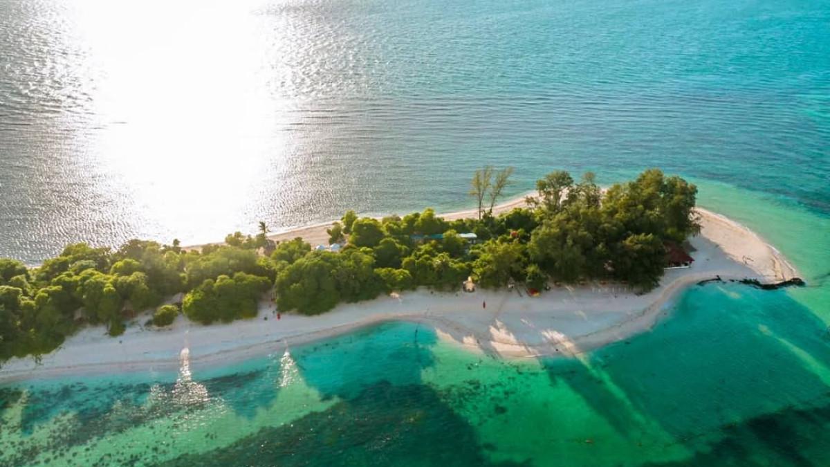 Pesona White Sand Island di Bintan, Riau