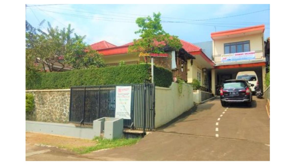Poetri Guest House Near Kebun Raya Bogor