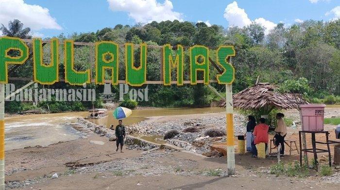 Tempat wisata Pulau Mas di Kabupaten Hulu Sungai Tengah (HST), Provinsi Kalimantan Selatan.