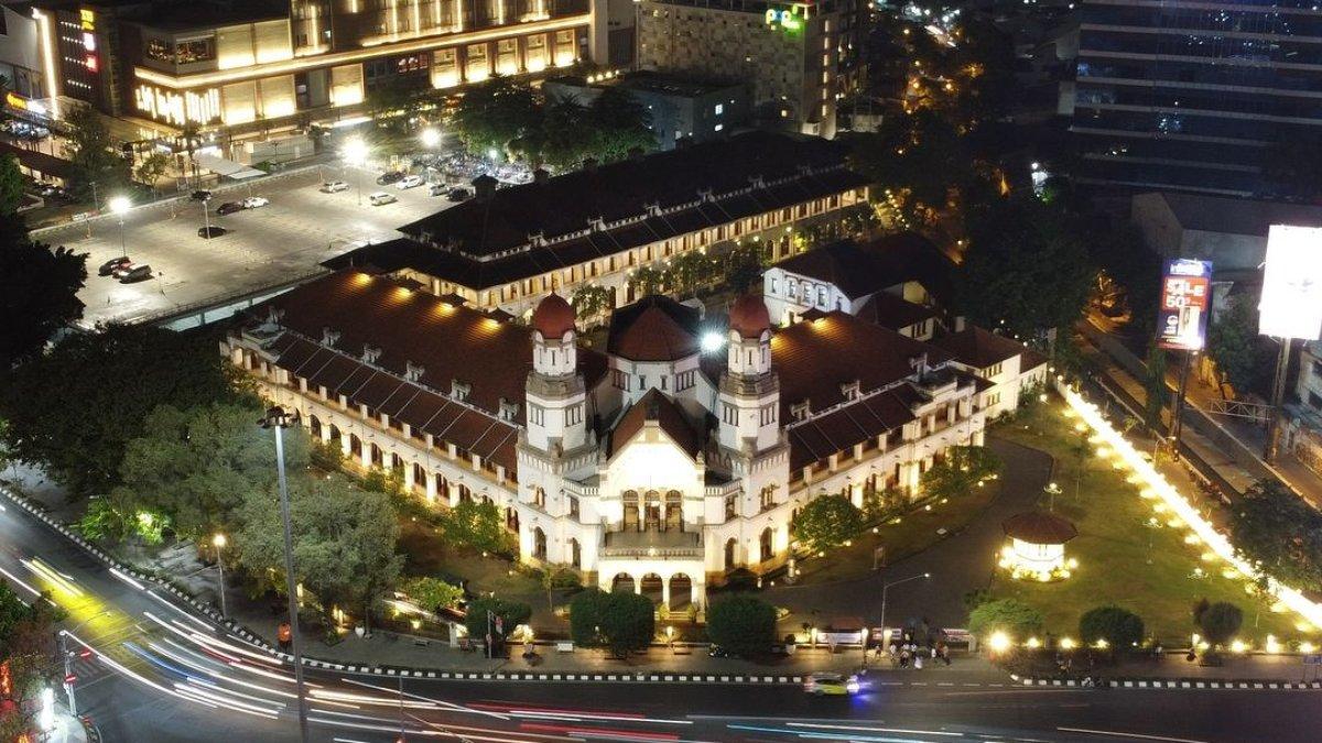 Satu tempat wisata di Semarang, Lawang Sewu