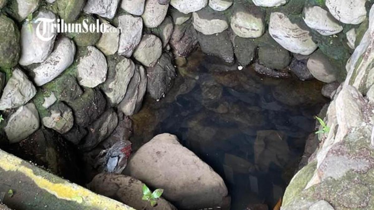 Sendang Kun Gerit di Desa Jatibatur, Kecamatan Gemolong, Kabupaten Sragen, Jawa Tengah