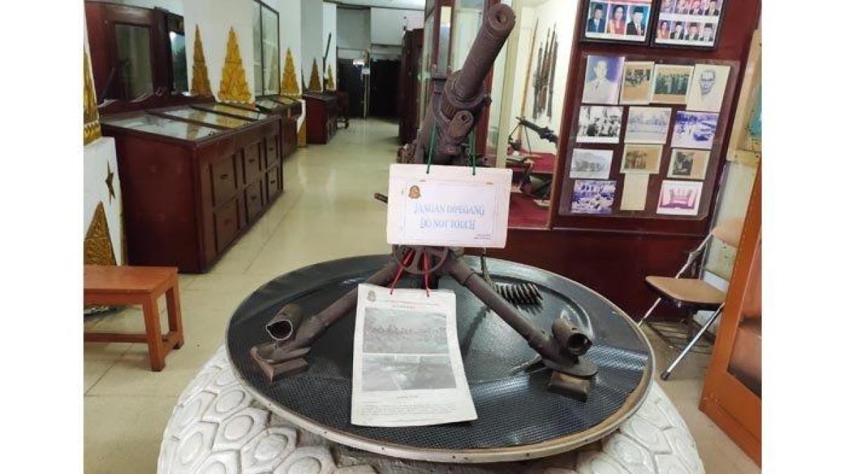 Jukikanju, senapan mesin tentara Jepang yang berhasil direbut seorang pejuang dari Badan Keamanan Rakyat (BKR). Senjata ini bisa ditemukan di Museum Perjuangan Bogor, Jawa Barat
