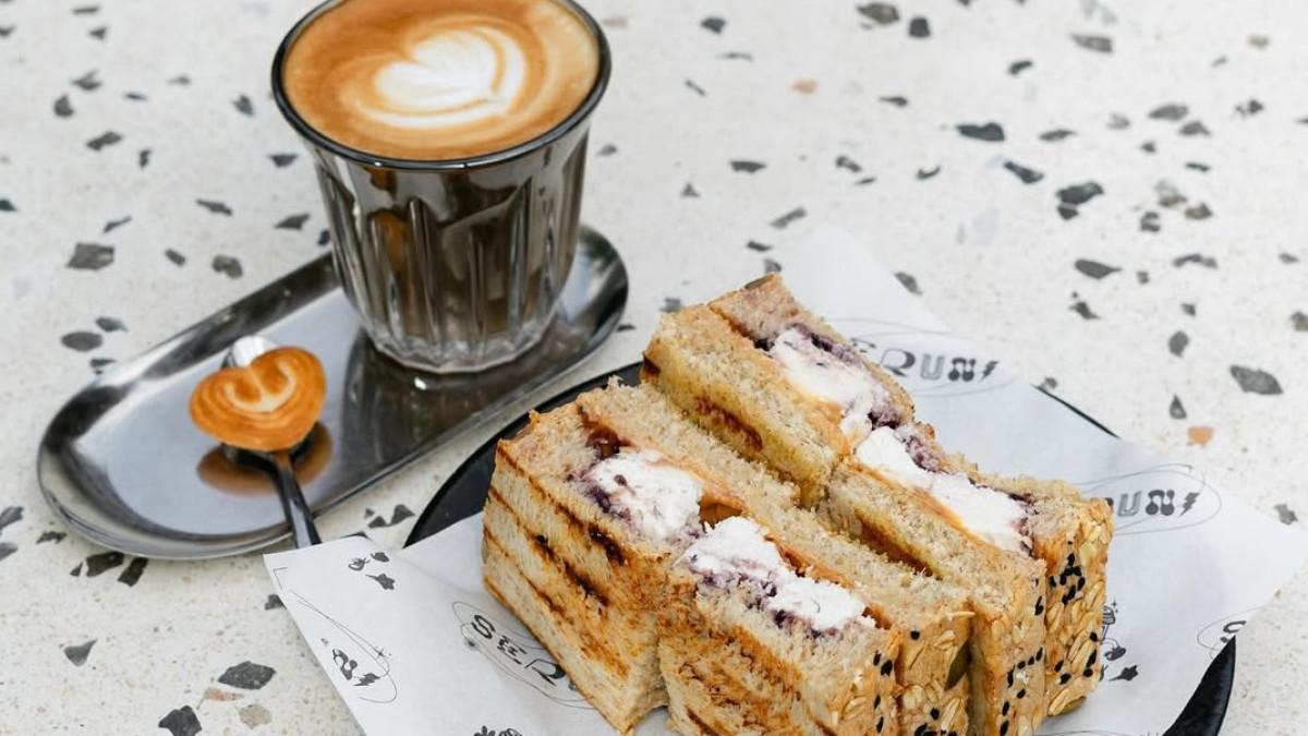 Seruni Society & Space, satu tempat ngopi hits di Balikpapan, Kalimantan Timur