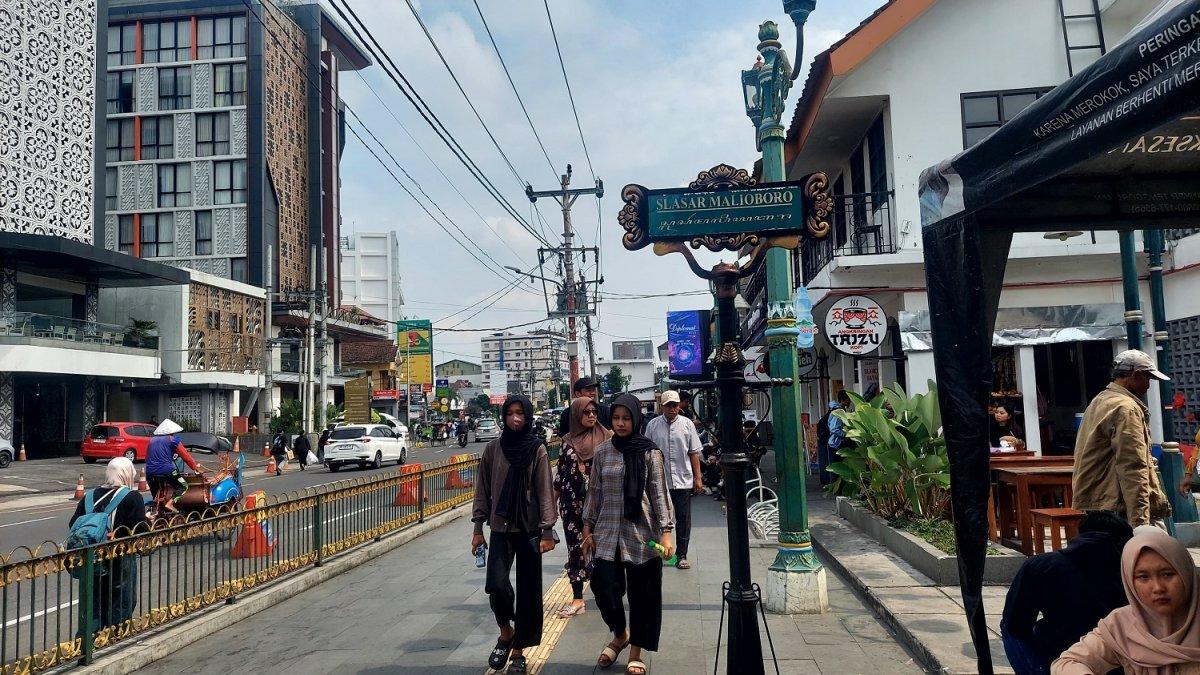 Slasar Malioboro, satu foodcourt di Jogja