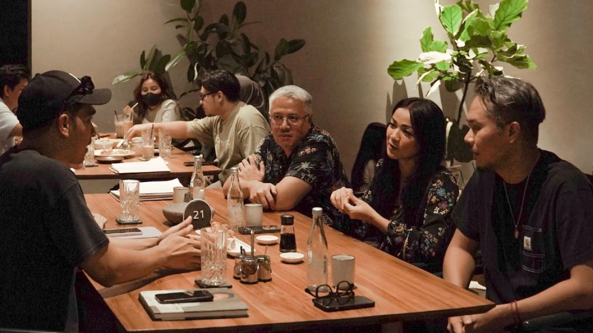 Sugu Cafe, satu kafe 24 jam di Bandung Jawa Barat.