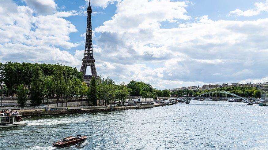 Sungai Seine di Paris, Prancis.