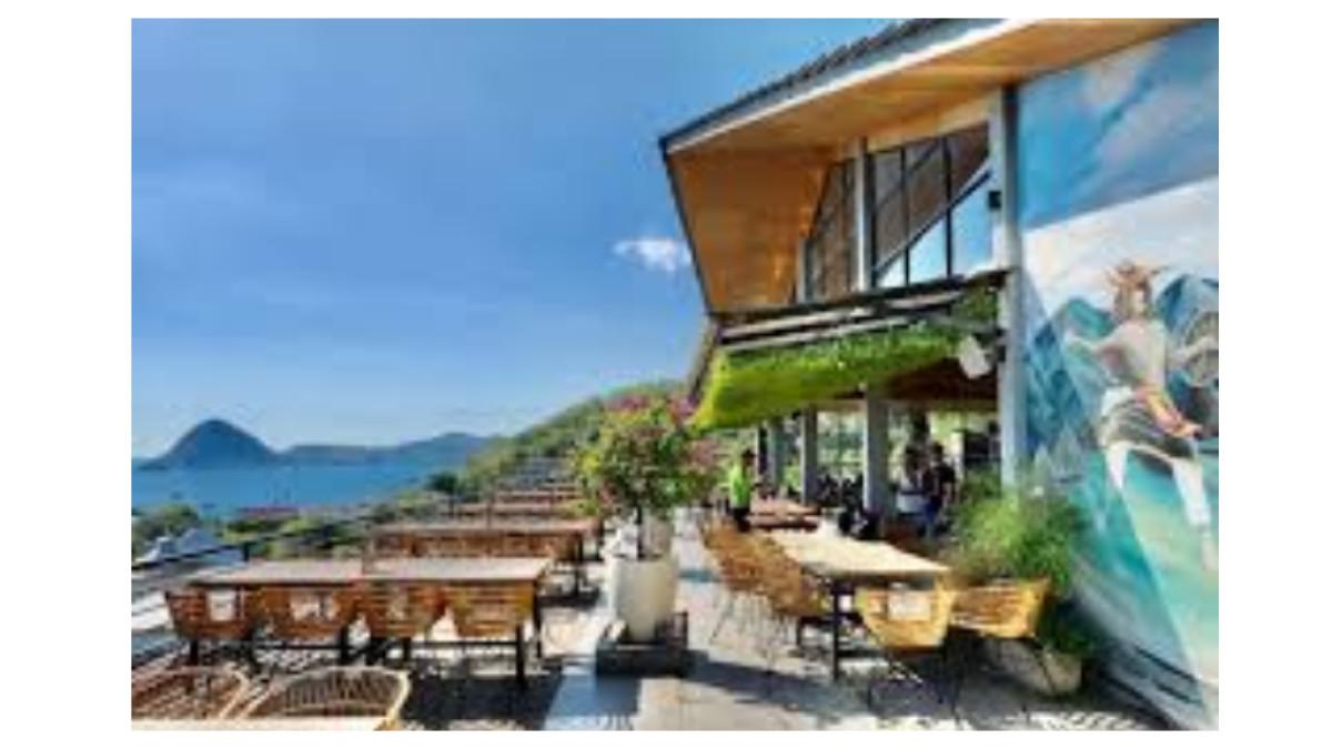 Taman Laut Handayani Seafood Restaurant, Kupang NTT