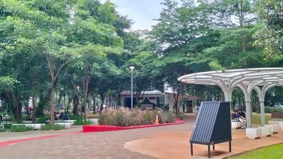 7 Taman di Jakarta Selatan untuk Healing Sepulang Kerja, Adem dan ...