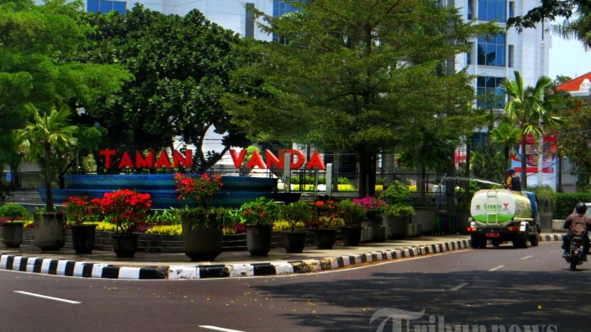 Taman Vanda, satu tempat wisata kids friendly di Bandung yang wajib dikunjungi saat liburan akhir tahun.