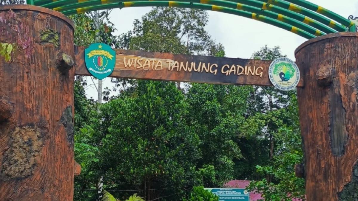 Tanjung Gading, destinasi populer di Balikpapan, Kalimantan Timur.