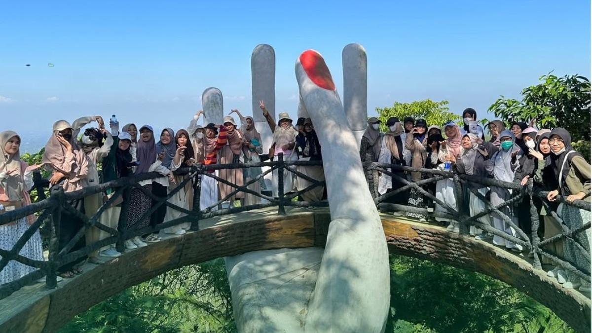 The Lost World Park, satu tempat wisata terbaik di Cangkringan, Sleman, Jogja.