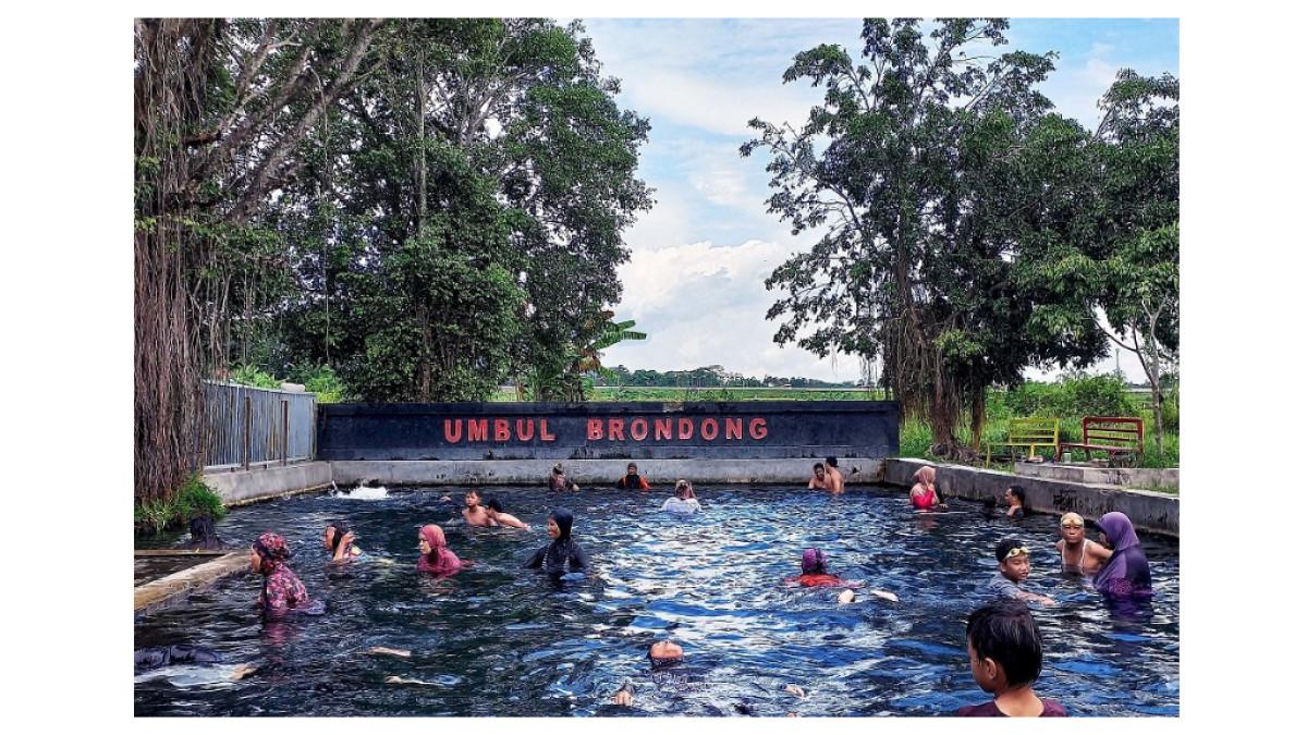 WISATA AIR KLATEN. Umbul Brondong, Kabonarum, Klaten, Jawa Tengah.