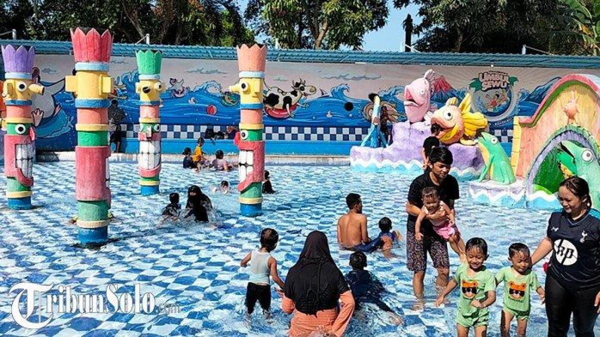 Objek wisata Umbul Sewu Pengging, Boyolali, Jawa Tengah