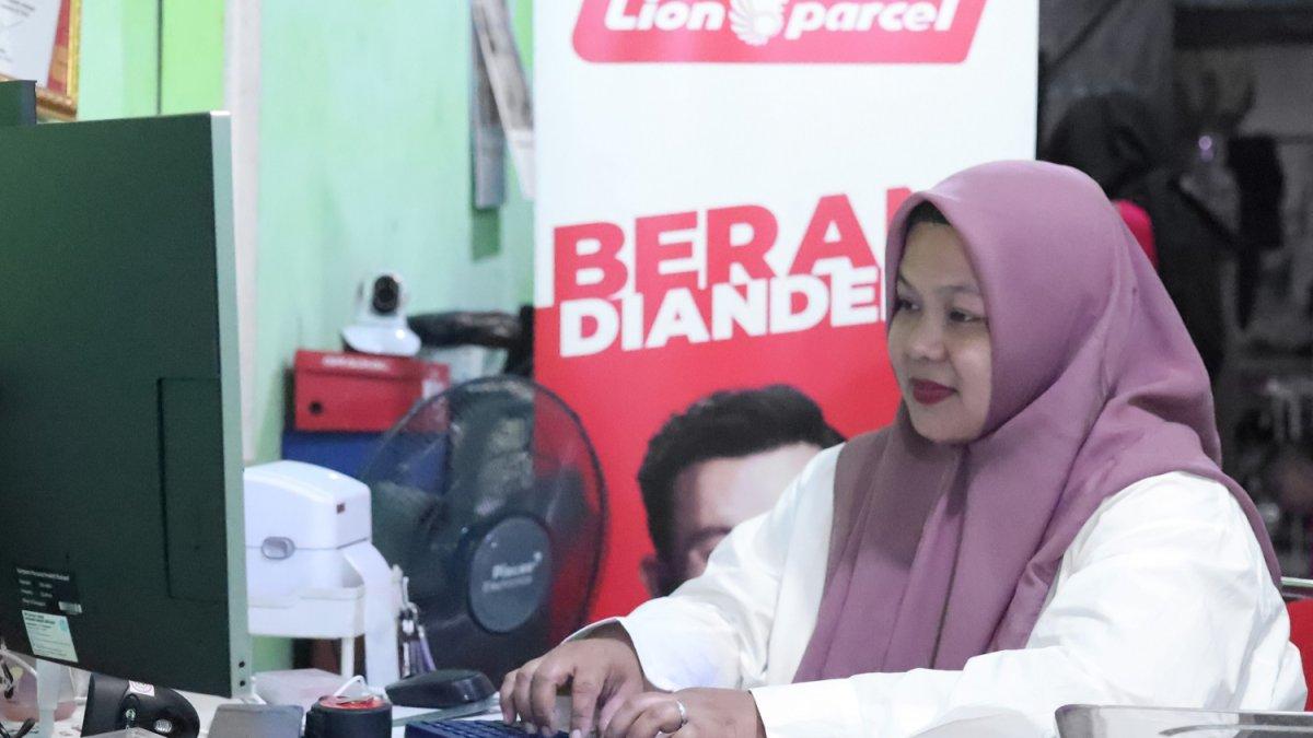 Perjalanan Sukses Mitra Agen Lion Parcel: Menyelamatkan Ekonomi Keluarga dan Membeli Mobil Baru