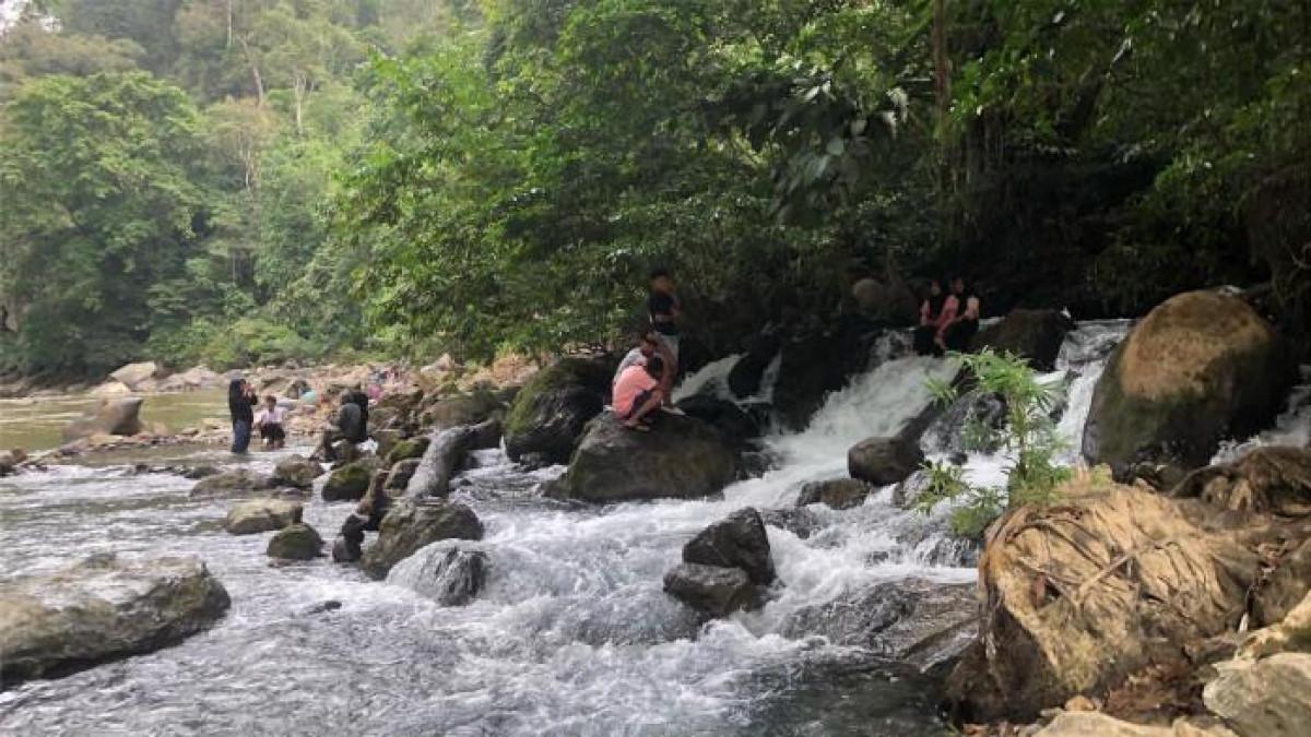 Wisata Air Aia Joniah, Lintau Buo Utara, Tanah Datar, Sumatera Barat: Tawarkan Kesejukan Alami